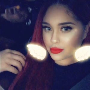 Meet your Posher, Yolanda